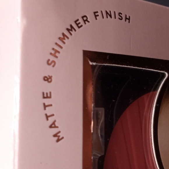 ELLEN TRACY BLUSH TRIO SET - Picture 4 of 9